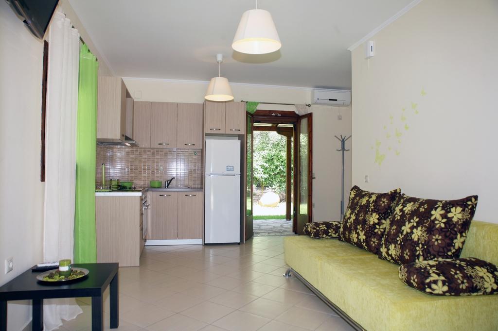 Apartment (2 Adults + 2 Children)